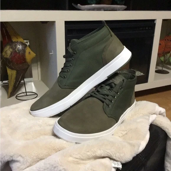 TIMBERLAND David Square Chukka Boots/Sneakers - Picture 2 of 9